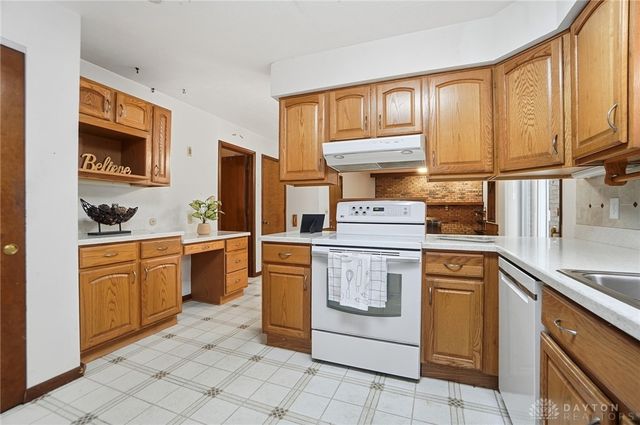 4541 Acreview Lane, Dayton, OH 45429