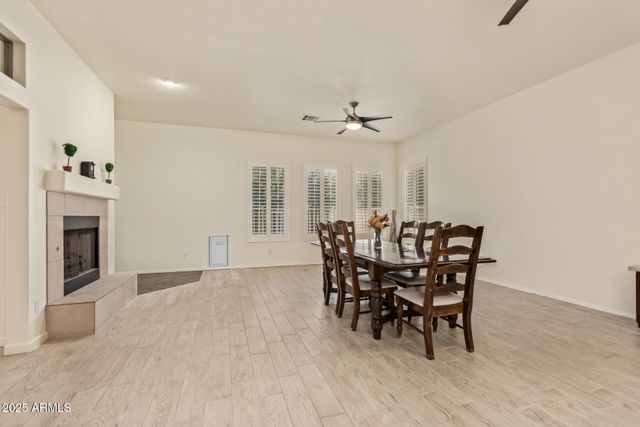 549 E SHEFFIELD Avenue, Gilbert, AZ 85296