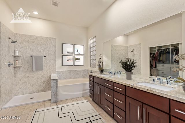 549 E SHEFFIELD Avenue, Gilbert, AZ 85296