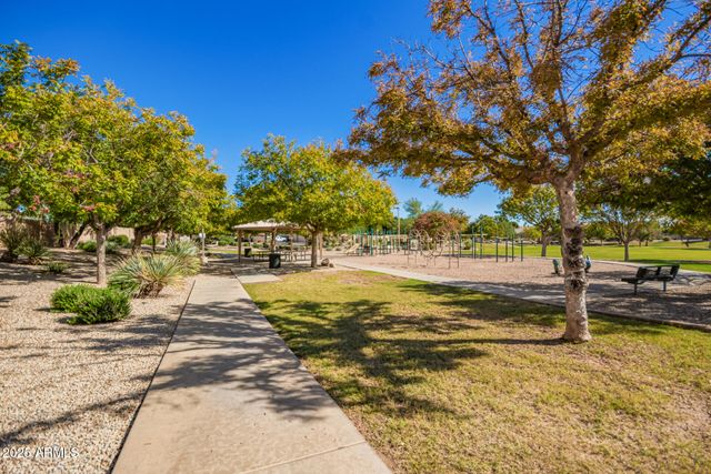 549 E SHEFFIELD Avenue, Gilbert, AZ 85296