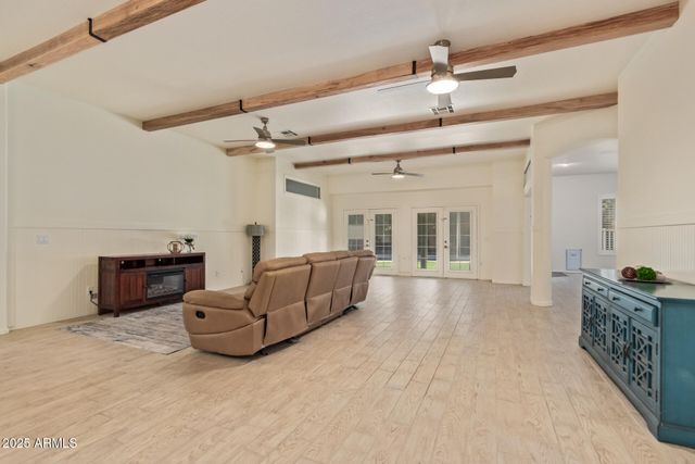 549 E SHEFFIELD Avenue, Gilbert, AZ 85296