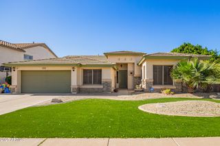 549 E SHEFFIELD Avenue, Gilbert, AZ 85296