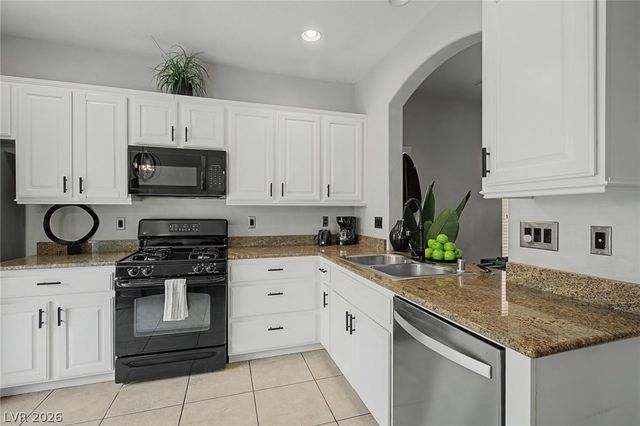 8136 Memory Lake Avenue, Las Vegas, NV 89178