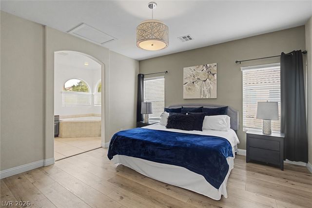 8136 Memory Lake Avenue, Las Vegas, NV 89178