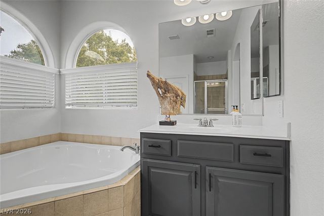 8136 Memory Lake Avenue, Las Vegas, NV 89178