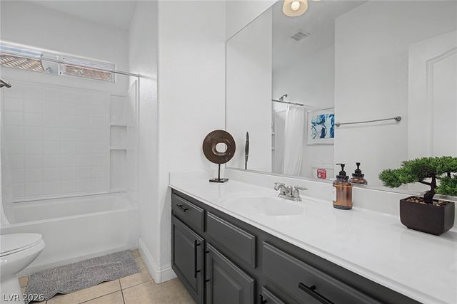 8136 Memory Lake Avenue, Las Vegas, NV 89178