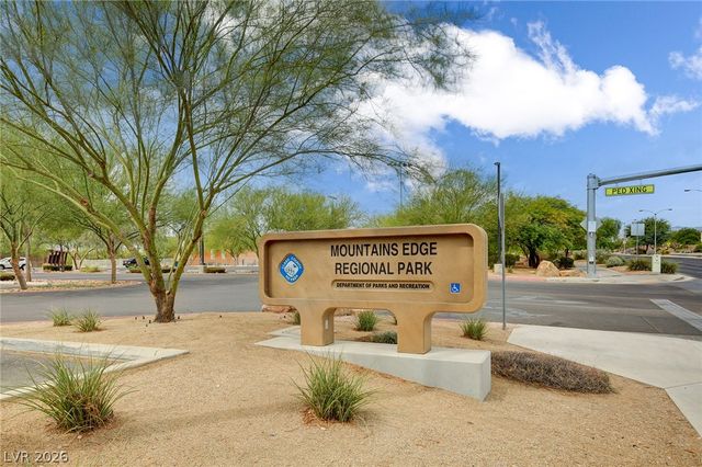 8136 Memory Lake Avenue, Las Vegas, NV 89178