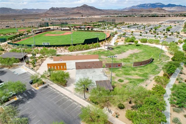 8136 Memory Lake Avenue, Las Vegas, NV 89178