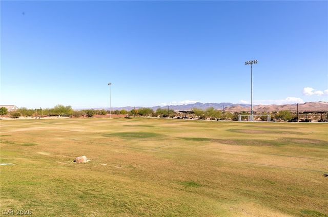 8136 Memory Lake Avenue, Las Vegas, NV 89178