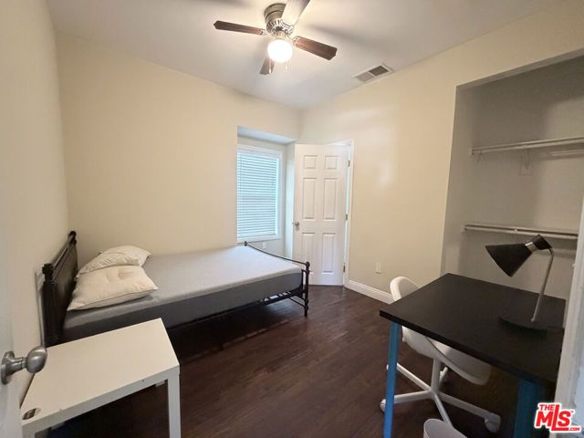 1254 W 37th Drive 1248, Los Angeles, CA 90007