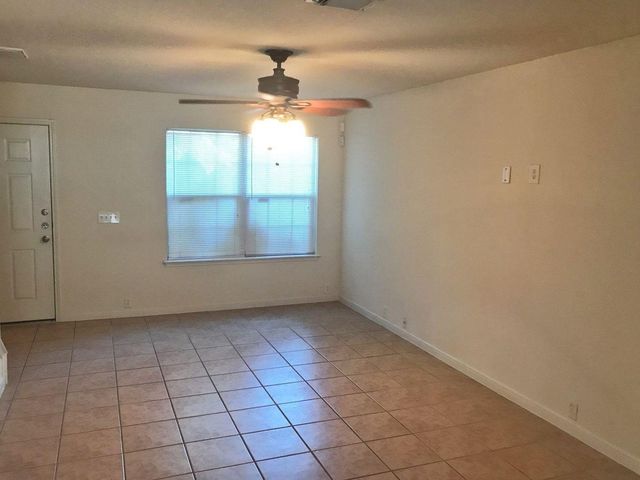 17406 Hoover Gardens Drive, Houston, TX 77095