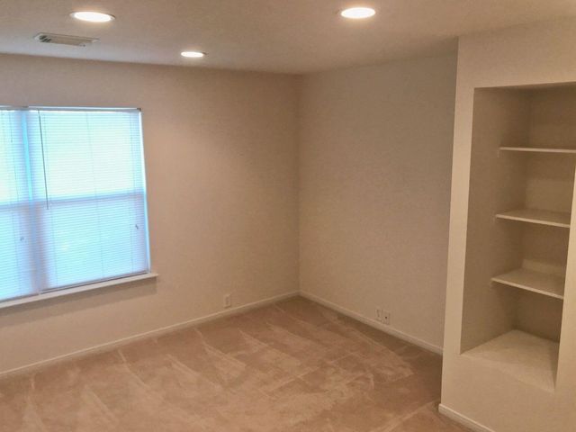 17406 Hoover Gardens Drive, Houston, TX 77095