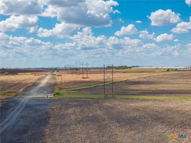 000 Wells Lane, Manor, TX 78653