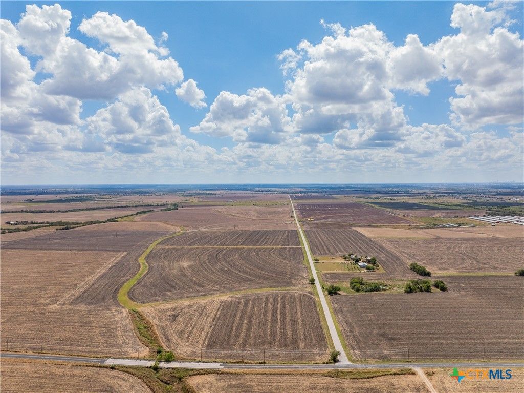 000 Wells Lane, Manor, TX 78653