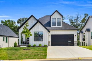 104 Winding Rock Road, Simpsonville, SC 29680