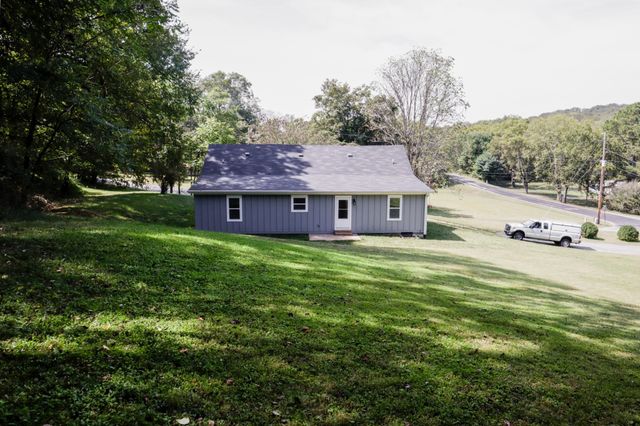 3185 Prospect Rd, Pulaski, TN 38478