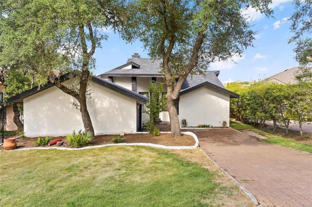310 Golf Crest LN, Lakeway, TX 78734