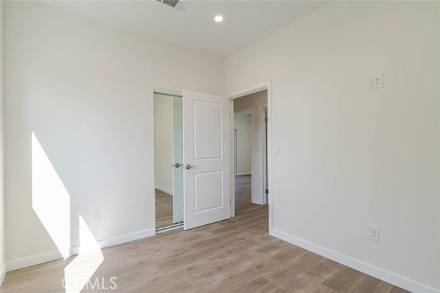 1961 Waltonia Drive 101, Montrose, CA 91020