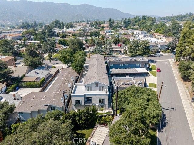 1961 Waltonia Drive 101, Montrose, CA 91020