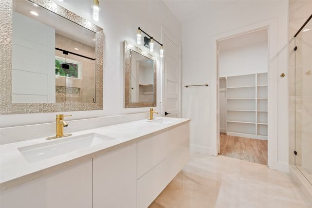 1318 Nokomis Avenue, Dallas, TX 75224