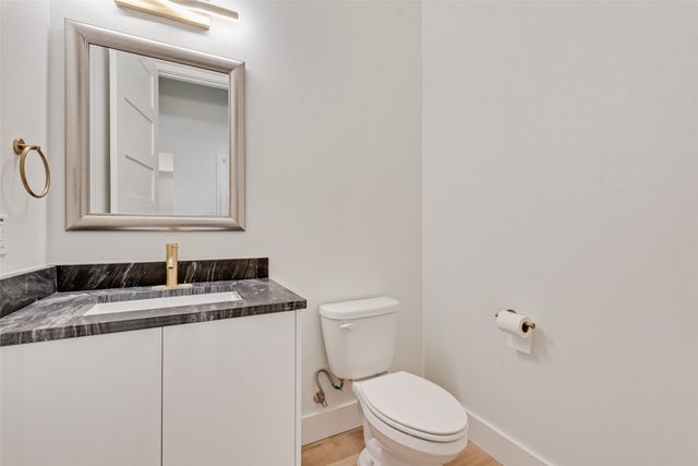 1318 Nokomis Avenue, Dallas, TX 75224