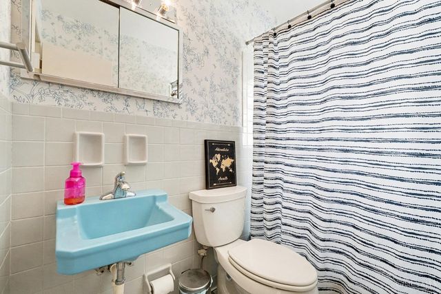 2008 Parkhurst Court, Cincinnati, OH 45224