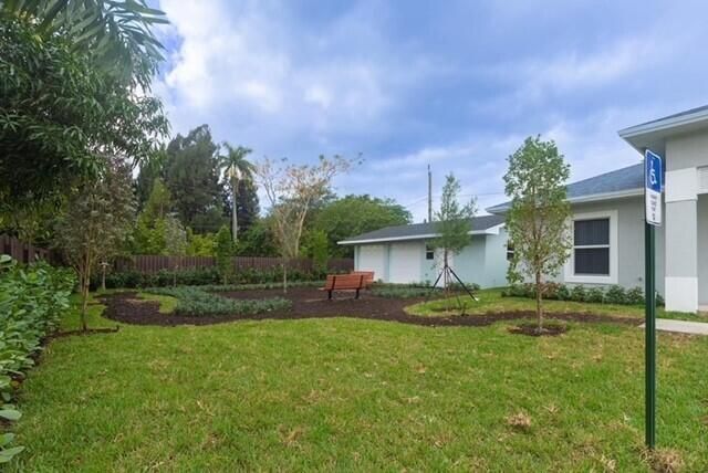 3901 Gulfstream Road 2 B, Lake Worth Beach, FL 33461