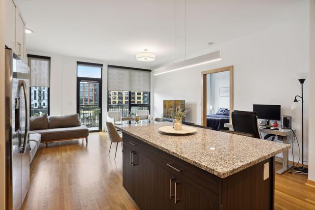 1240 S 2nd Street 308, Minneapolis, MN 55415