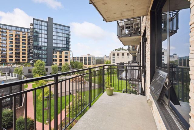 1240 S 2nd Street 308, Minneapolis, MN 55415