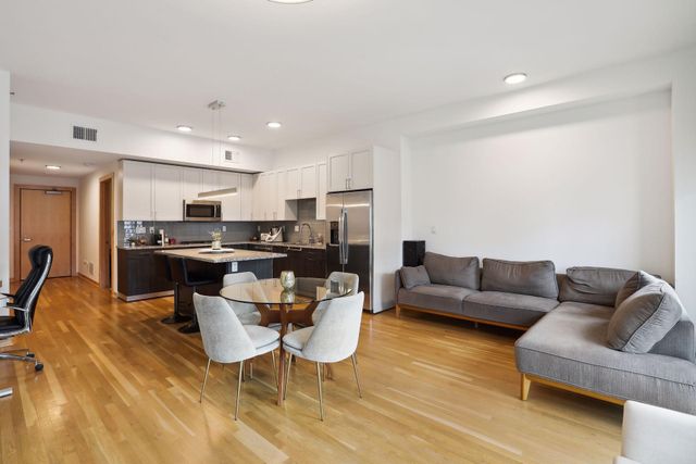 1240 S 2nd Street 308, Minneapolis, MN 55415