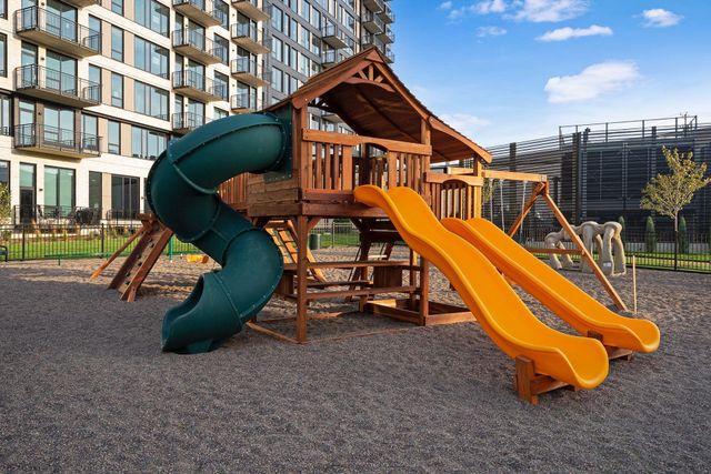 1240 S 2nd Street 308, Minneapolis, MN 55415