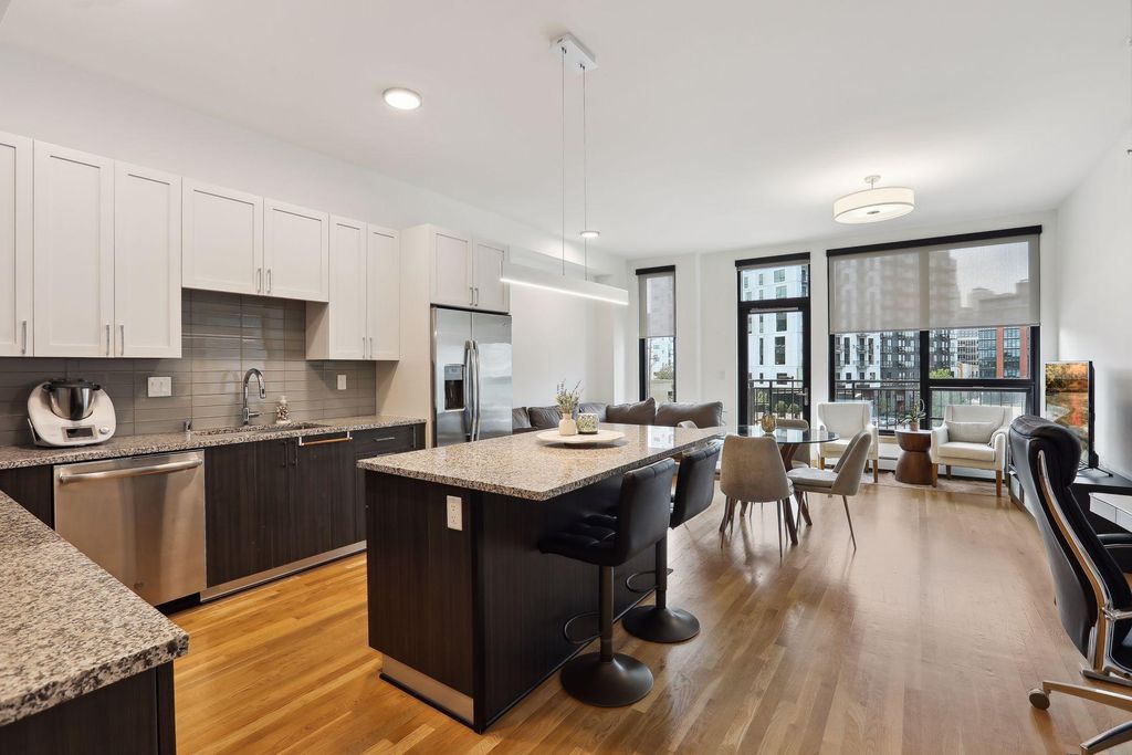 1240 S 2nd Street 308, Minneapolis, MN 55415