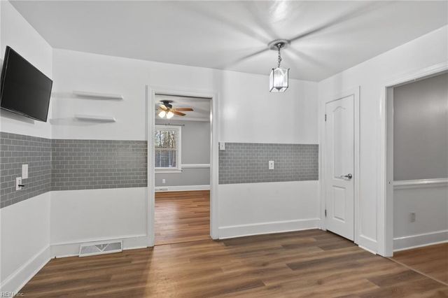 22194 Storys Station RD, Courtland, VA 23837