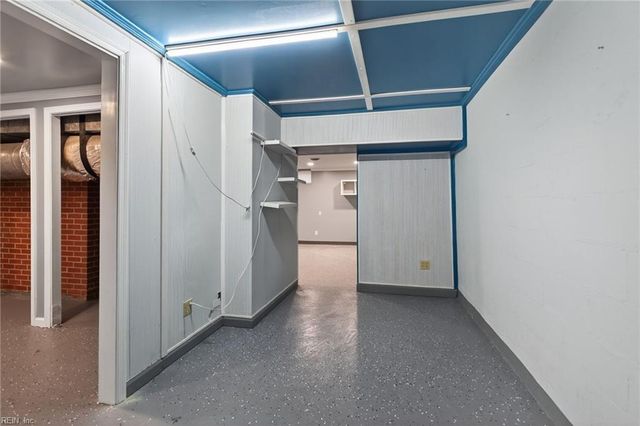 22194 Storys Station RD, Courtland, VA 23837