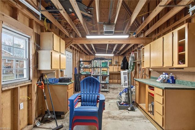 22194 Storys Station RD, Courtland, VA 23837