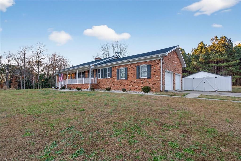 22194 Storys Station RD, Courtland, VA 23837
