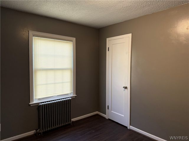 3564 Ferry Avenue, Niagara Falls, NY 14301