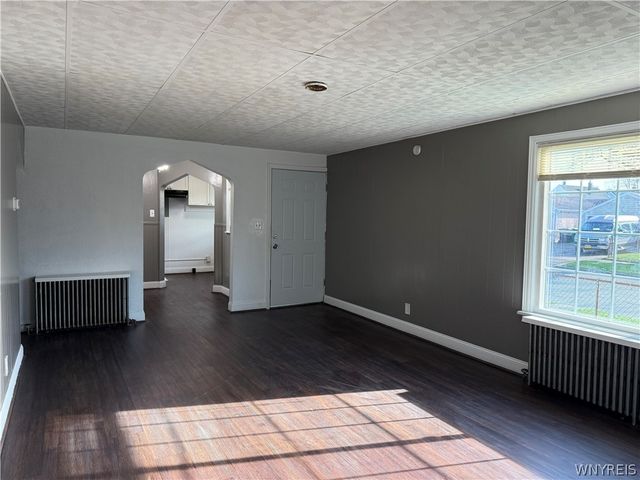 3564 Ferry Avenue, Niagara Falls, NY 14301