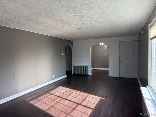 3564 Ferry Avenue, Niagara Falls, NY 14301