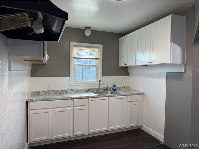 3564 Ferry Avenue, Niagara Falls, NY 14301