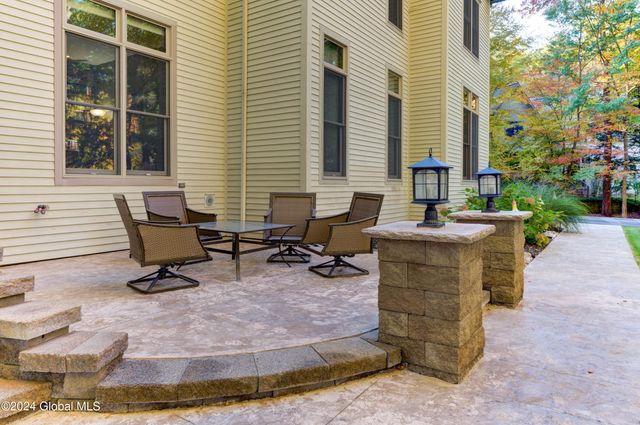 1 Shetland, Clifton Park, NY 12065