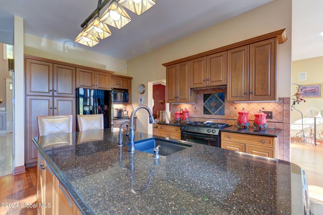 1 Shetland, Clifton Park, NY 12065