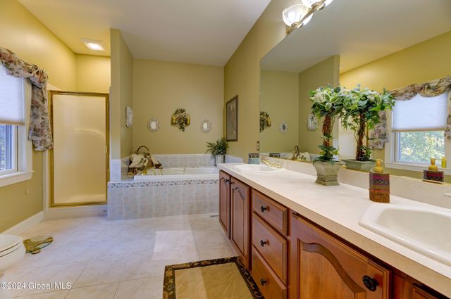 1 Shetland, Clifton Park, NY 12065