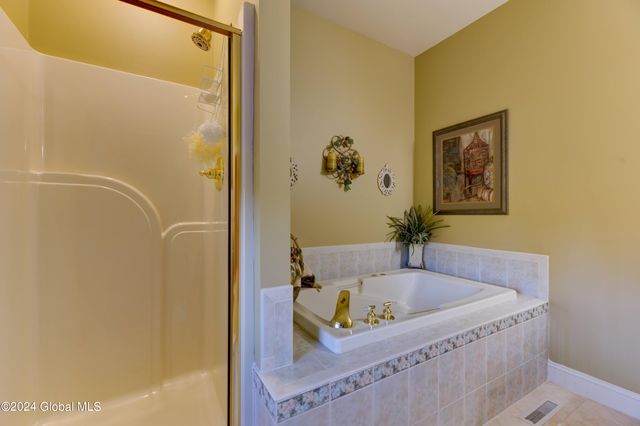 1 Shetland, Clifton Park, NY 12065