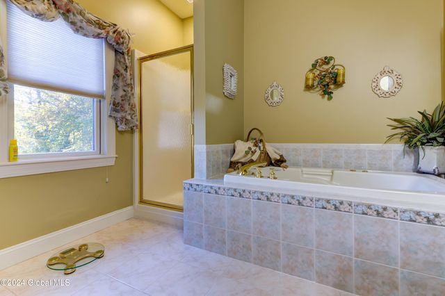 1 Shetland, Clifton Park, NY 12065