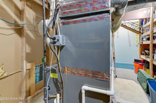 1 Shetland, Clifton Park, NY 12065