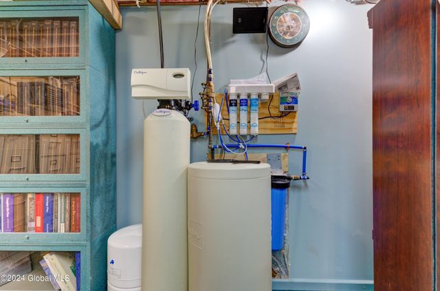 1 Shetland, Clifton Park, NY 12065