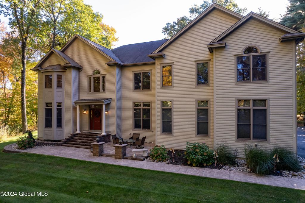 1 Shetland, Clifton Park, NY 12065