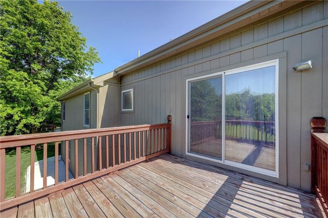 16655 W 155th Terrace, Olathe, KS 66062