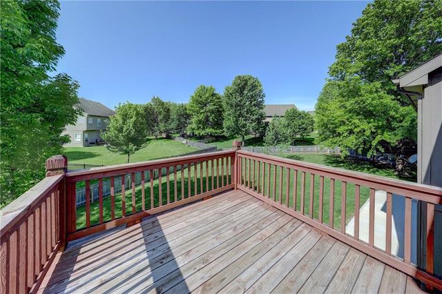 16655 W 155th Terrace, Olathe, KS 66062